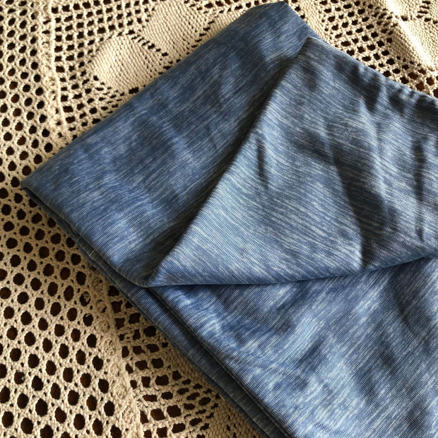 Heat Absorbing Cooling Blanket